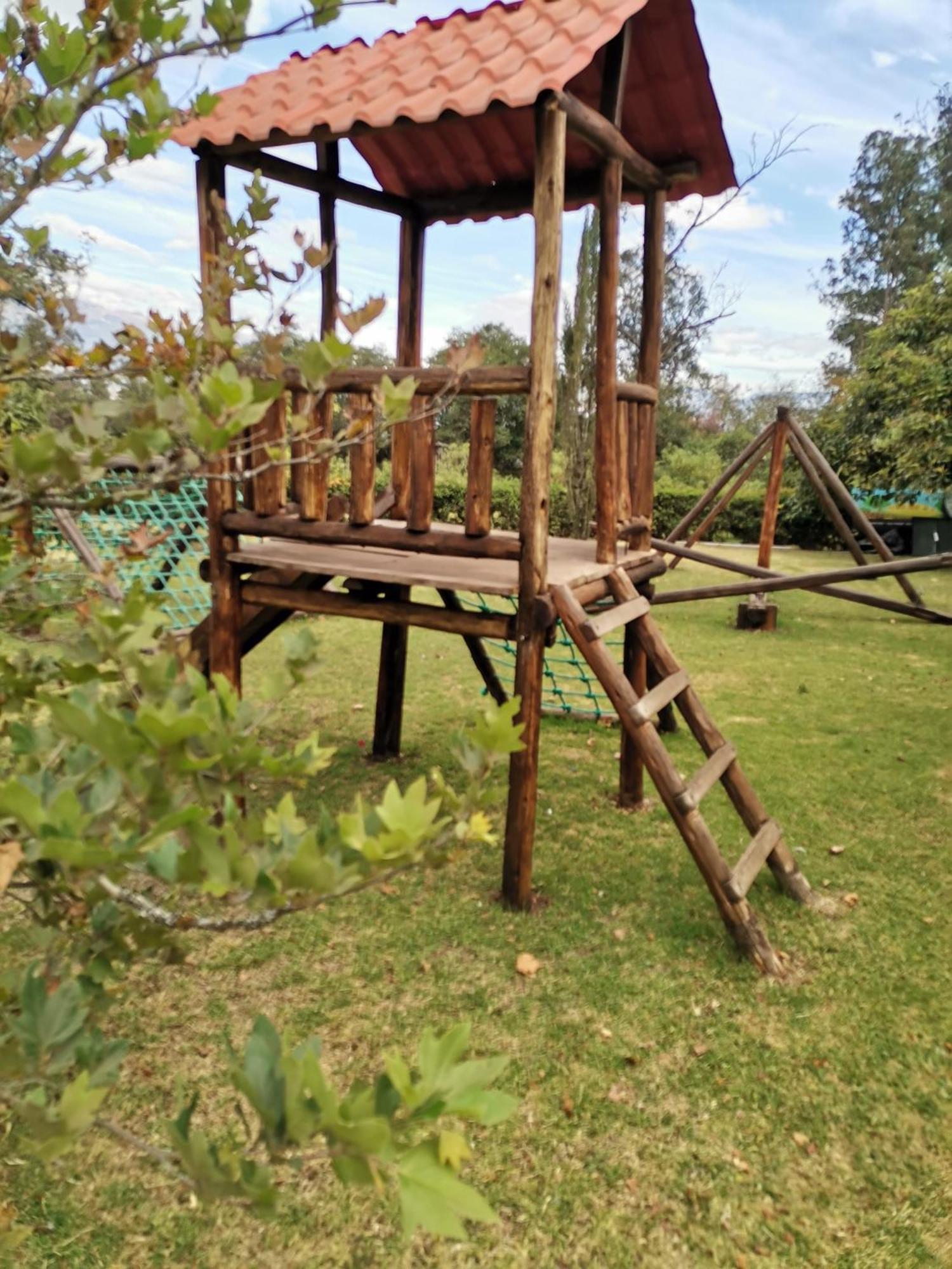 La Granja De Papa Alberto Puembo Bagian luar foto
