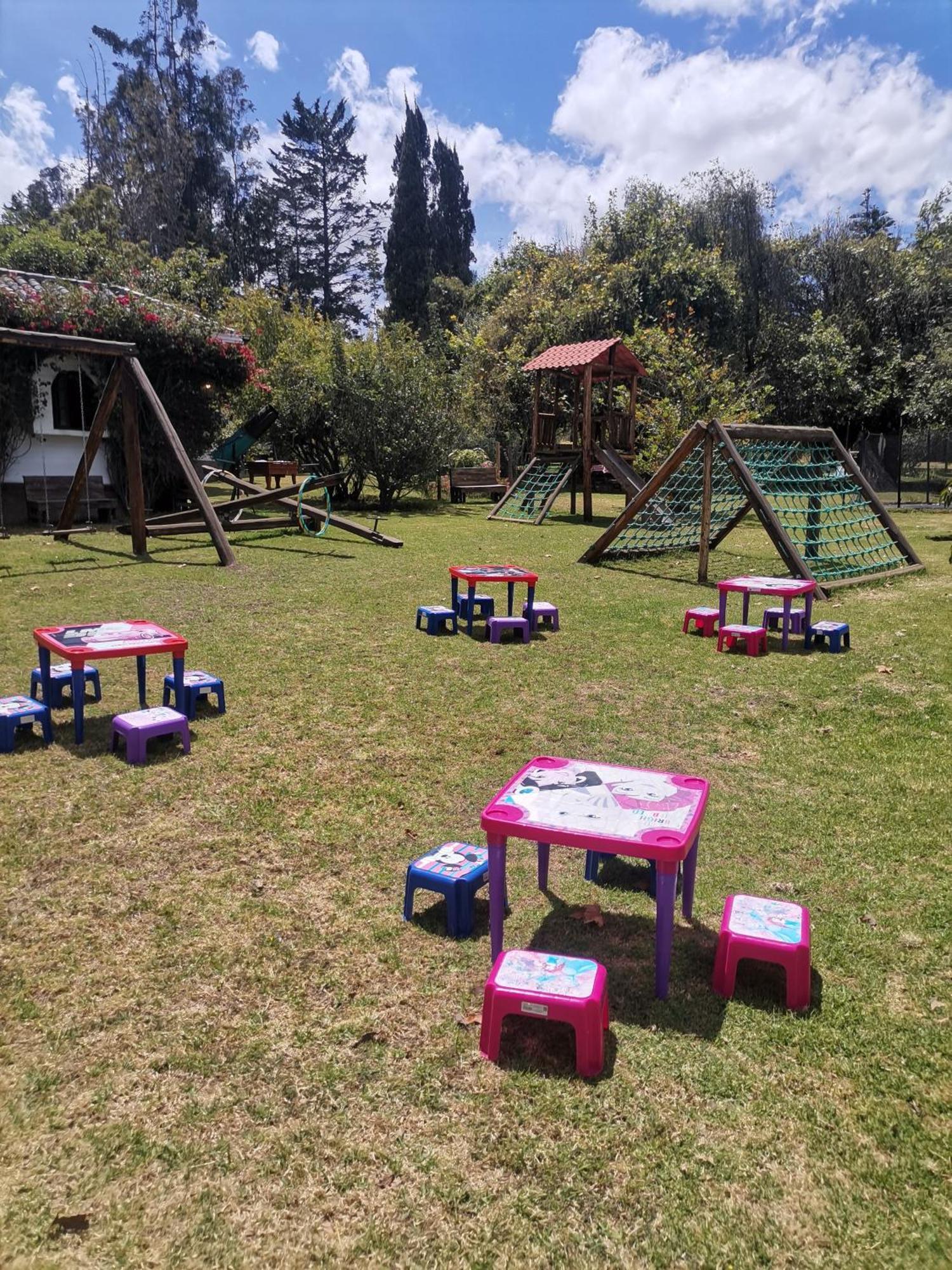 La Granja De Papa Alberto Puembo Bagian luar foto